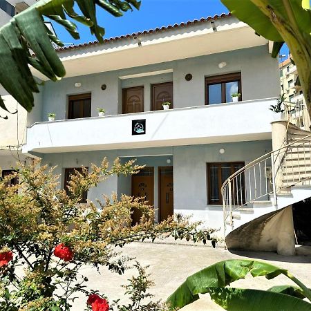 Vlora Villa With Private Parking エクステリア 写真