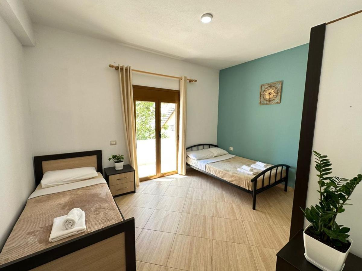 Vlora Villa With Private Parking エクステリア 写真