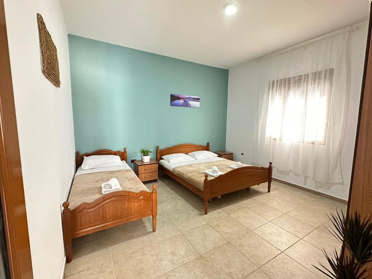 Vlora Villa With Private Parking エクステリア 写真